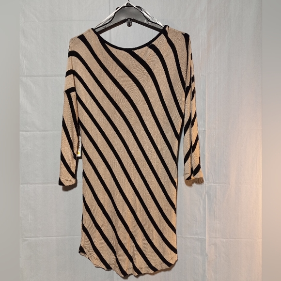 NWT Onque Casual Stretchy Stretchy Dress, Medium, Tan with Black Stripes - Picture 5 of 5